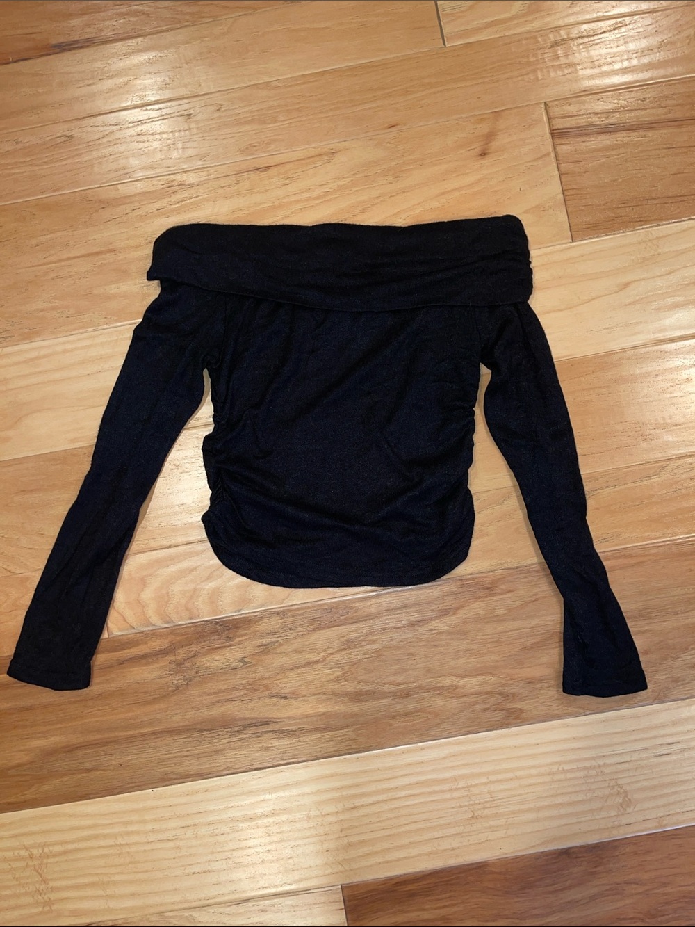 Classic Off-the-Shoulder Long Sleeve - Black